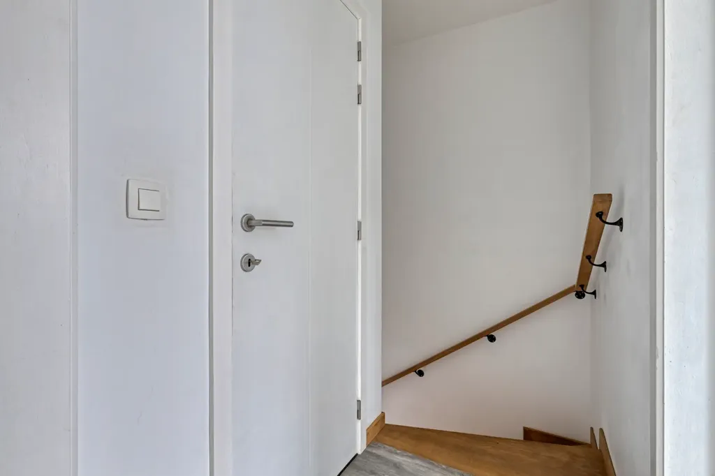 Esik - Renovated Semi-detached House in Sas van Gent