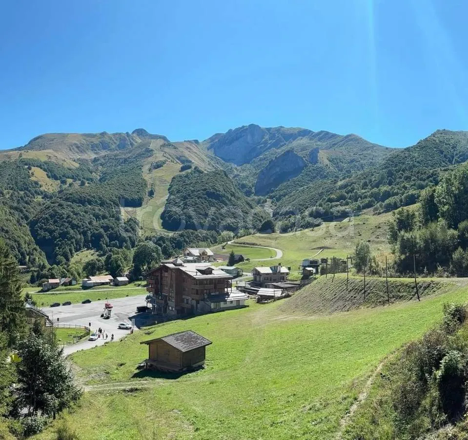 Luxury Chalet with Ski Access in Limone Piemonte