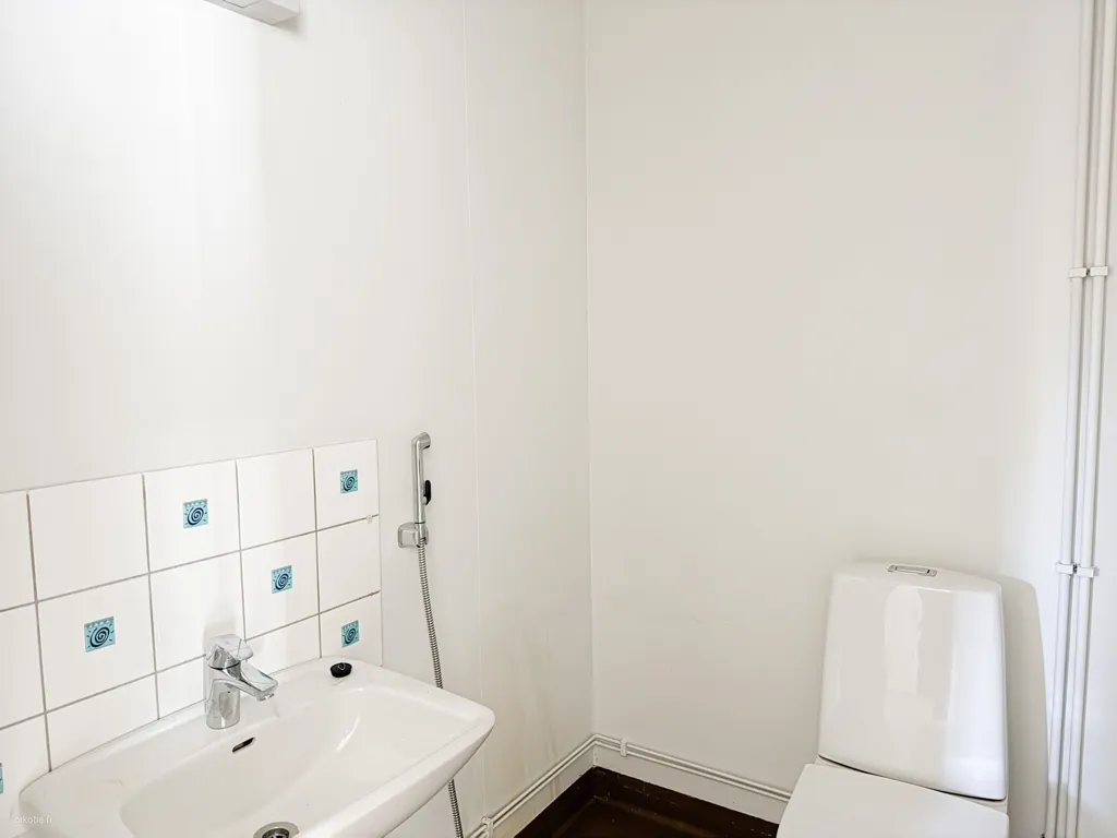 Vannitoad - Modernised Apartment with Private Garden in Vantaa