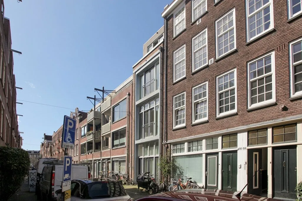 2-toaline korter asukohas Amsterdam