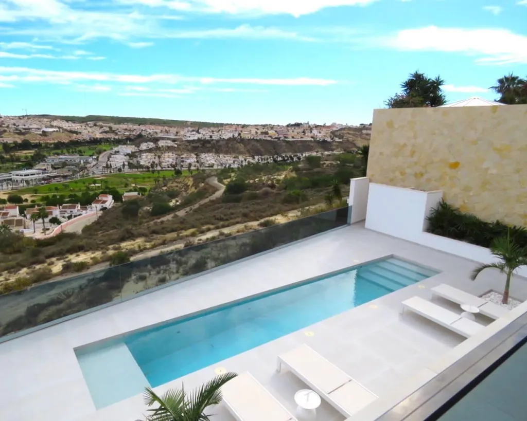 Piscine - Design Villa with Pool in Ciudad Quesada