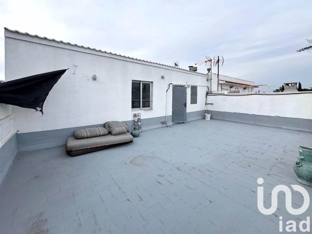 Terrasse - Twin-Storey House with Multiple Terraces in Cambrils