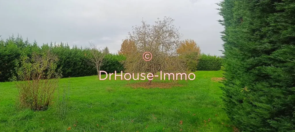 Aed - Constructible Plot with Pool Potential in Lisle