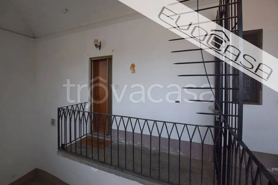 Toad - Rustic Apartment with Balcony in Bricherasio