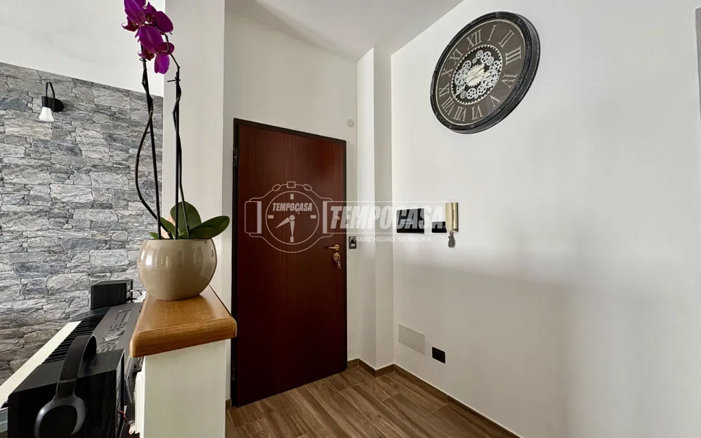Esik - Fully Rented Modernised Apartment in Rivalta di Torino