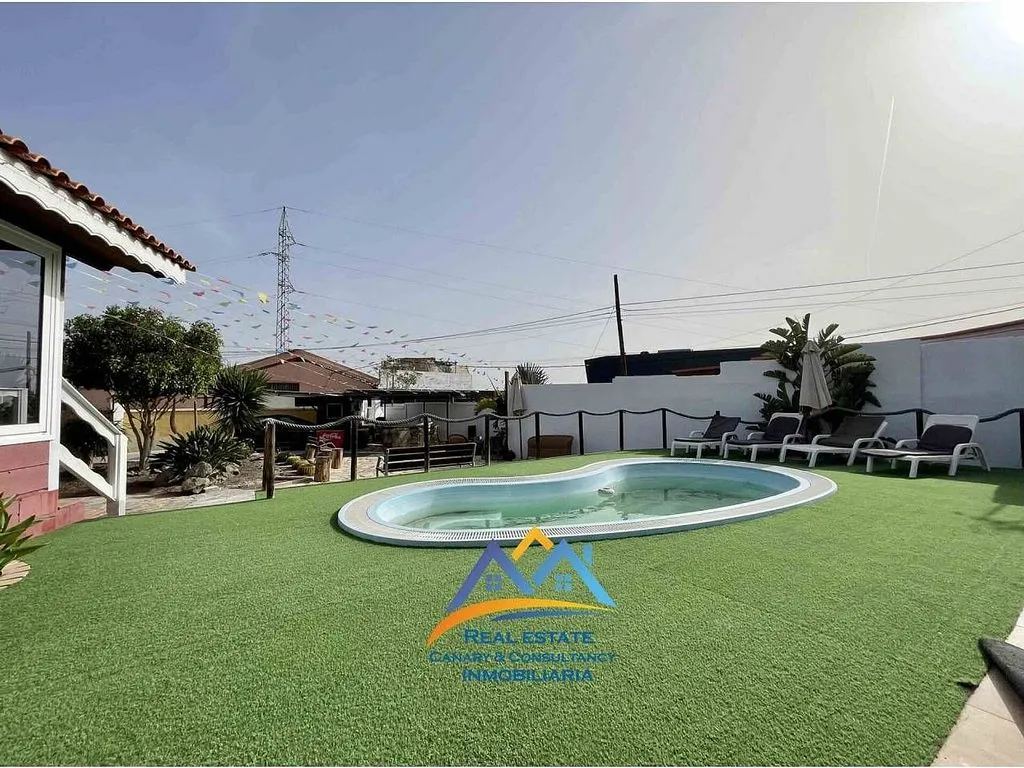 Piscine - Villa with Pool and Terrace in El Salobre