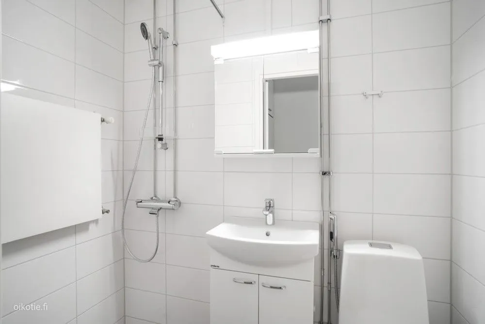 Bathrooms - 1h + Kitchen Apartment in Laanila, Oulu
