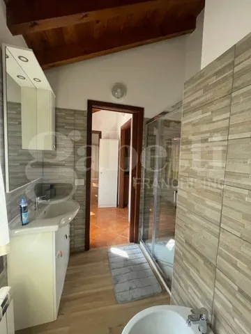 Salles de bain - Renovated Flat with Double Aspect in Milan