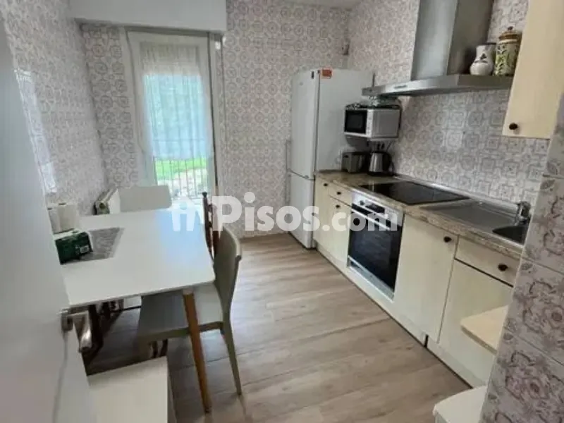Köök - Apartment with Balcony near Golf in Zarautz