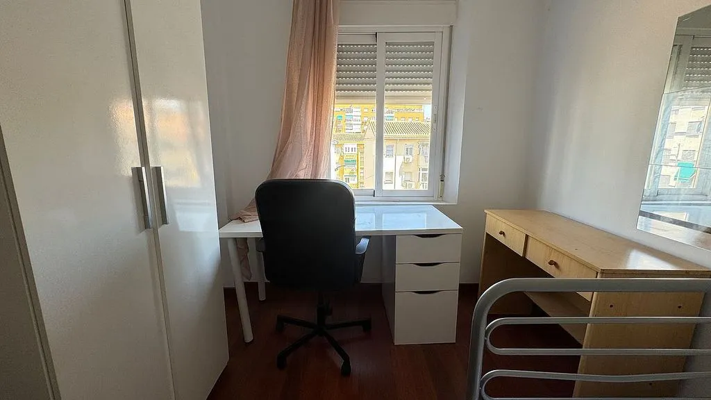 Kabinet - Furnished Flat with Air Conditioning in Granada