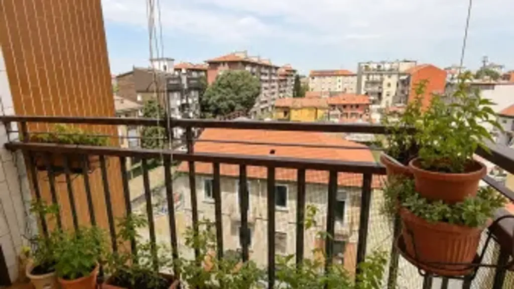 Balcone - Appartamento con vista aperta a Milano