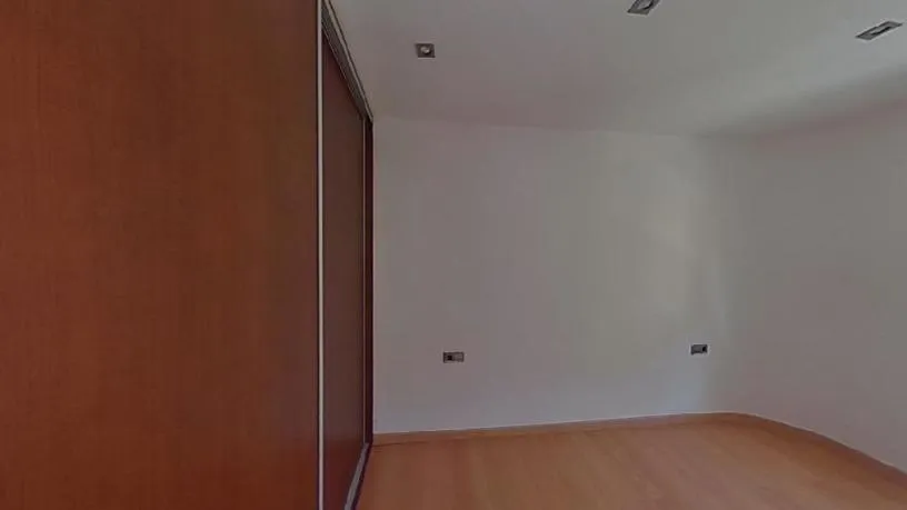 Pièces - Apartment with Central Location in Martorell