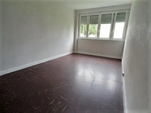 Pièces - Appartement rez-de-chaussée avec balcon à Autun