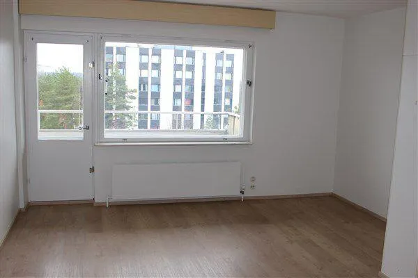 Pièces - Balcony Flat in Alppila, Oulu