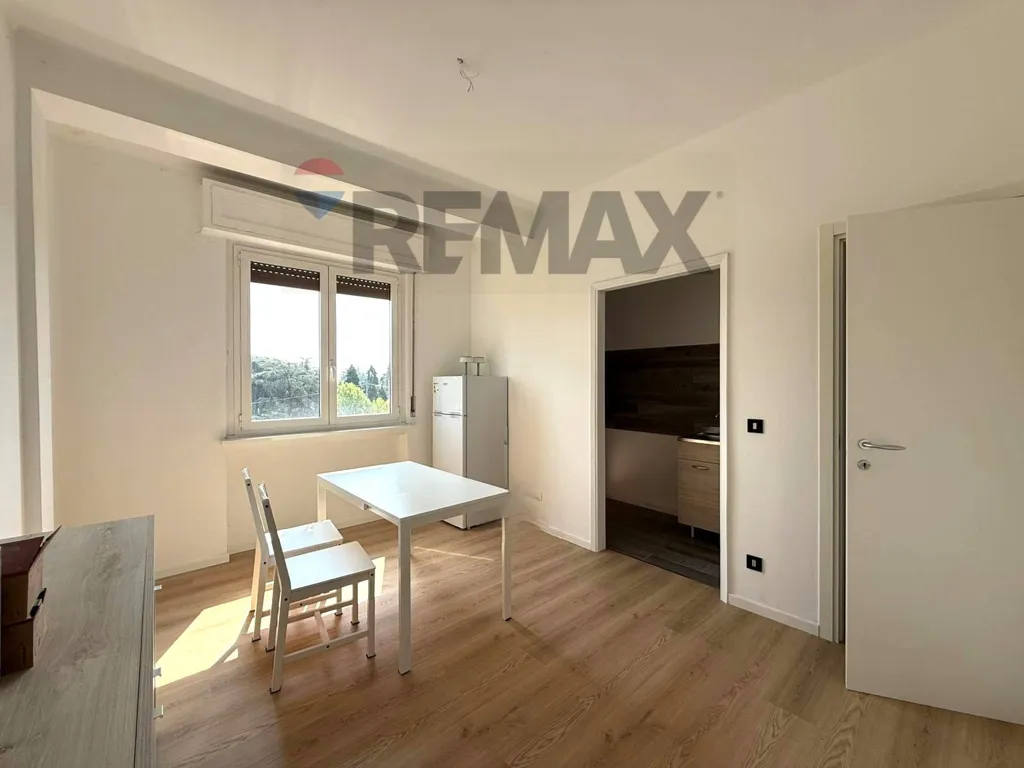 Salle à manger - Modernised Studio in Milan with Balcony