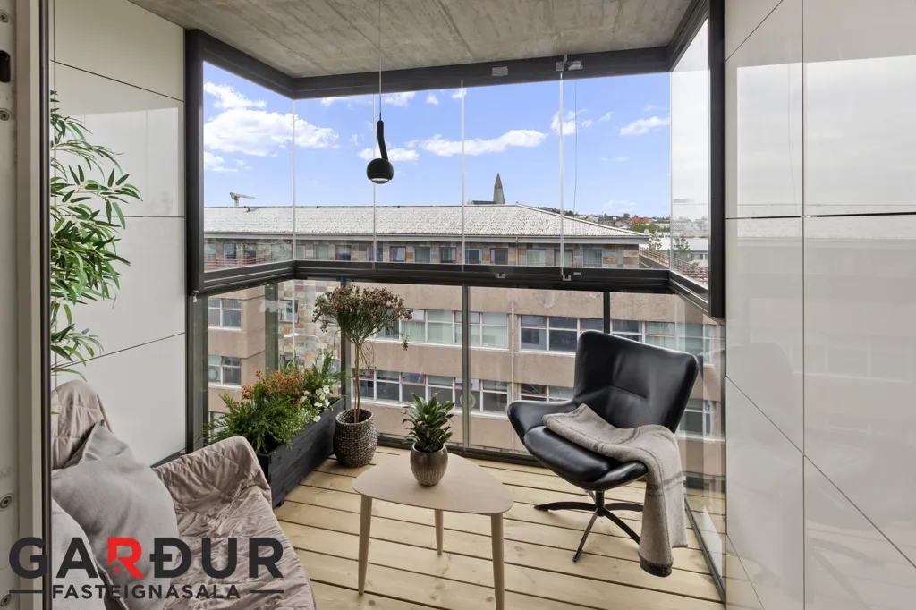 Rõdu - Apartment with Sea View in Reykjavík