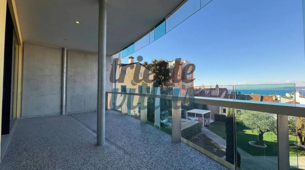 Balcone - Duplex Apartment with Sea View in Trieste