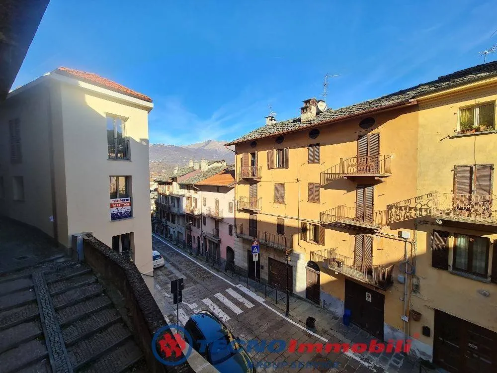 Balcon - Historic Townhouse with Attic in Lanzo Torinese