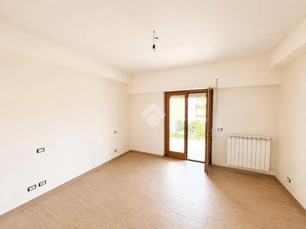 Stanze - Apartment with Balcony in Fondi