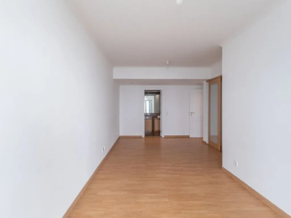 Pièces - Luxury Apartment with Ocean Views in Parede