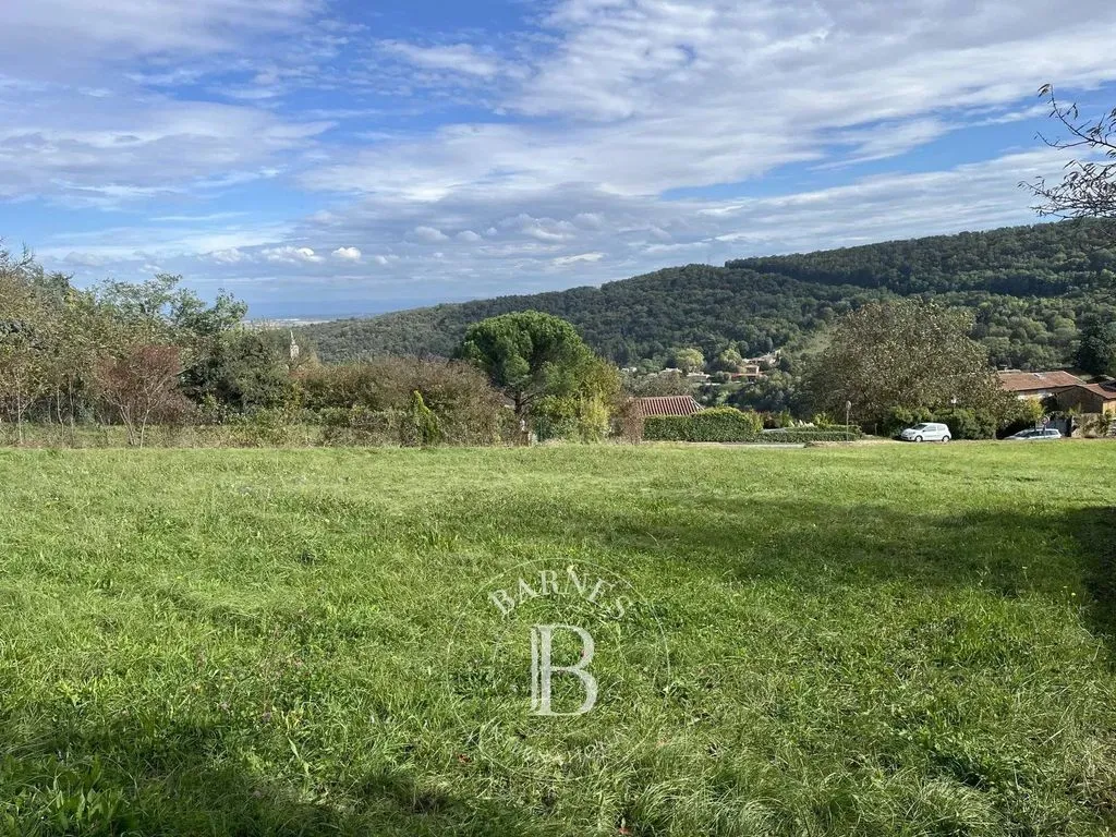 Aed - Building Plot with Greenbelt View in Poleymieux-au-Mont-d'Or