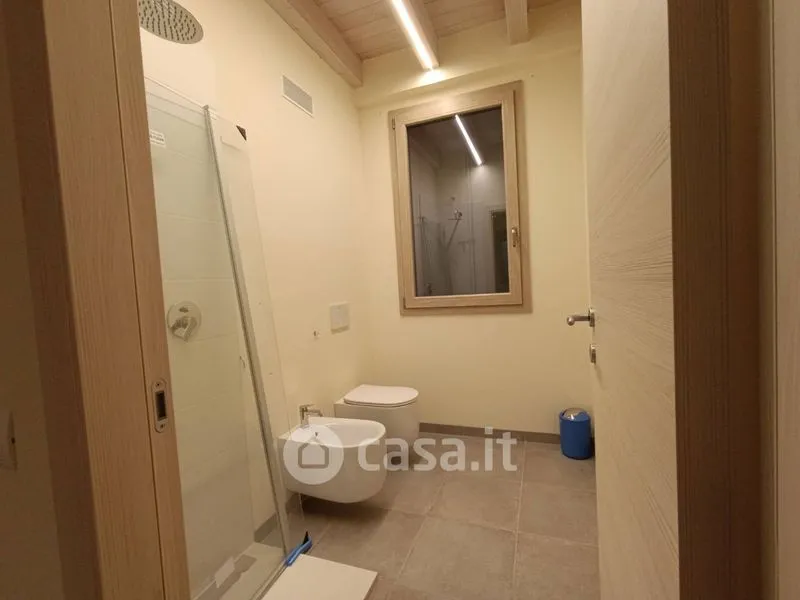 Salles de bain - Rented Duplex with Garden in Concordia sulla Secchia