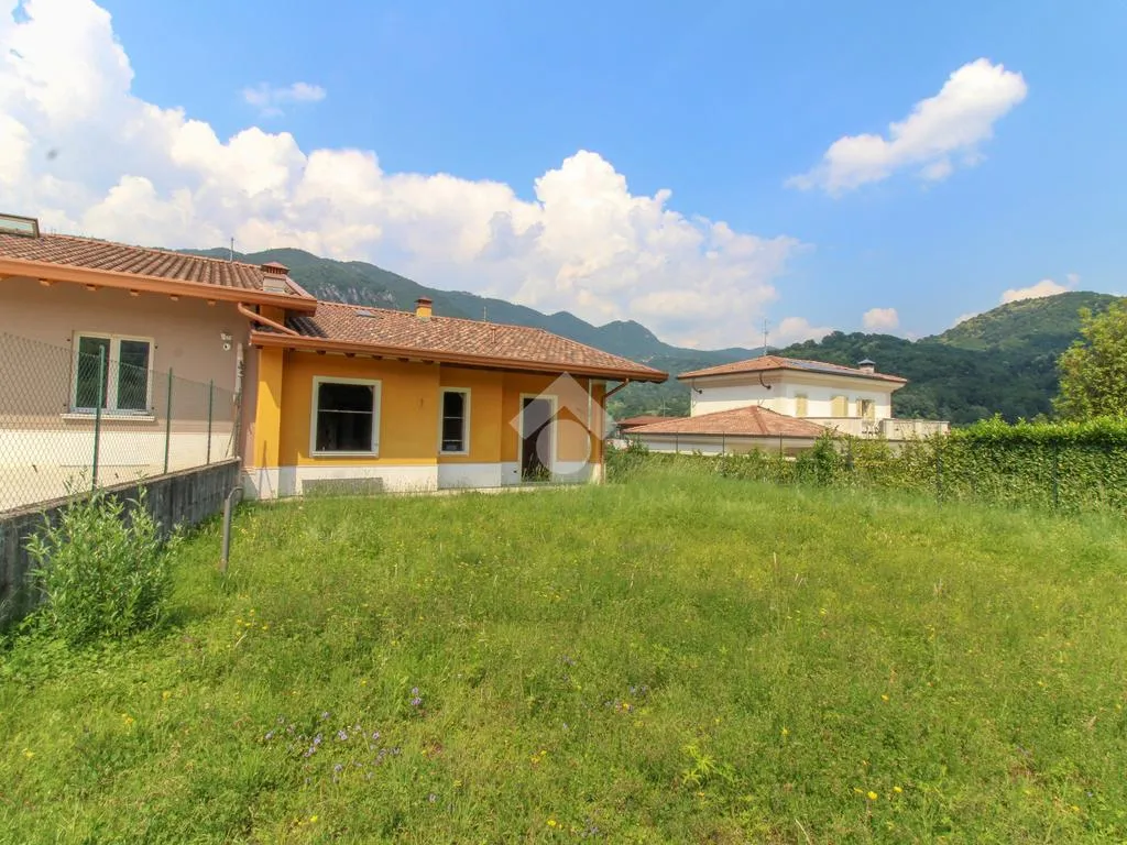 Jardin - New Bifamiliare with Private Garden in Barghe