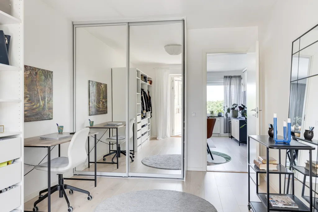 Stanze - Corner Apartment with South-Facing Balcony in Lomma