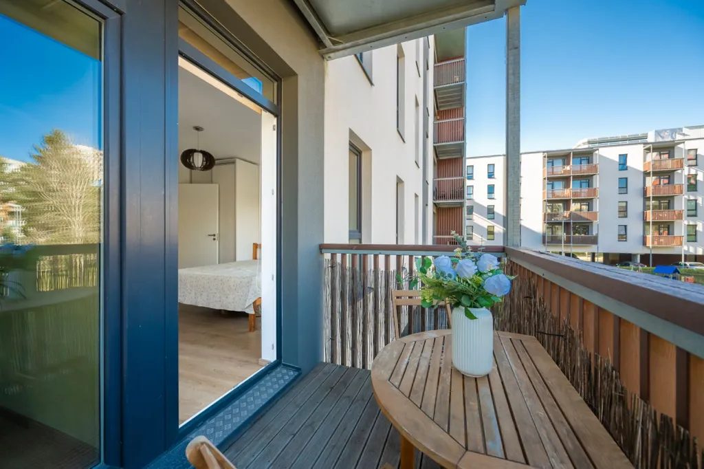 balcony