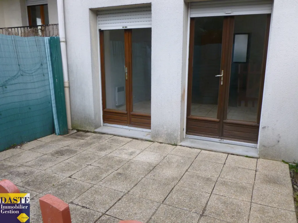 Aed - Studio with Terrace in Resid