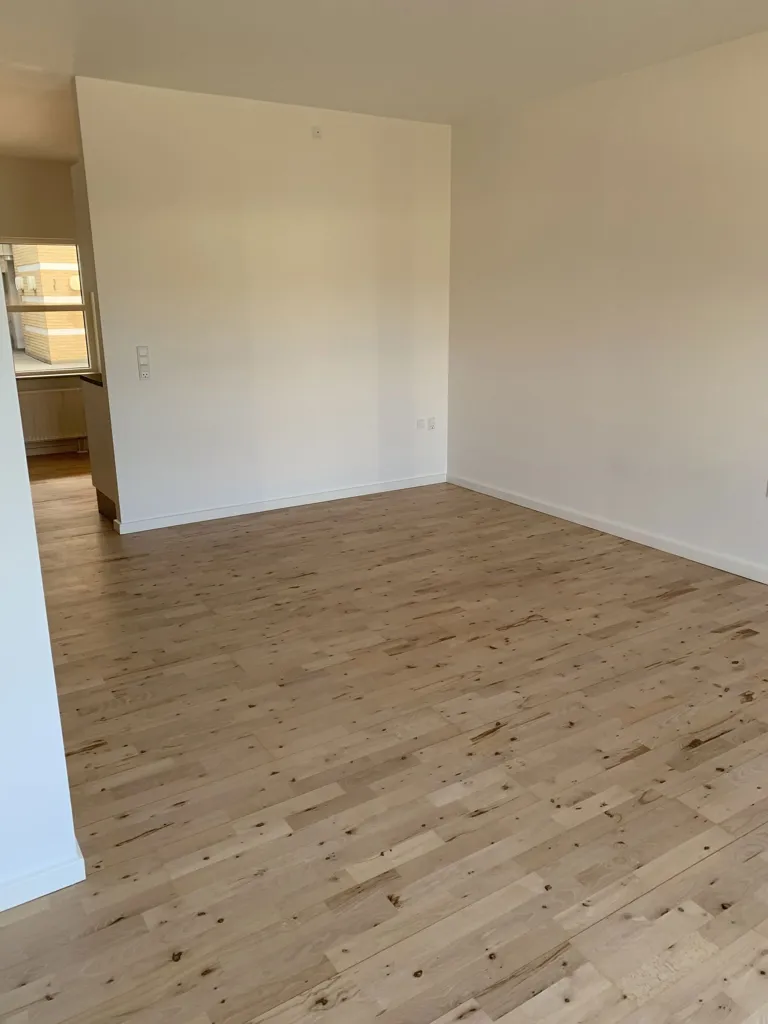 Toad - Modernised 2-Bed Flat with Elevator in Skalborg