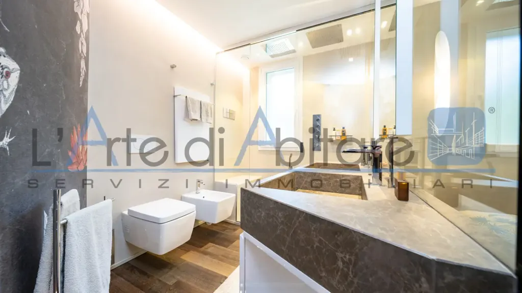 Salles de bain - Independent Triplex with Terraces in Covignano