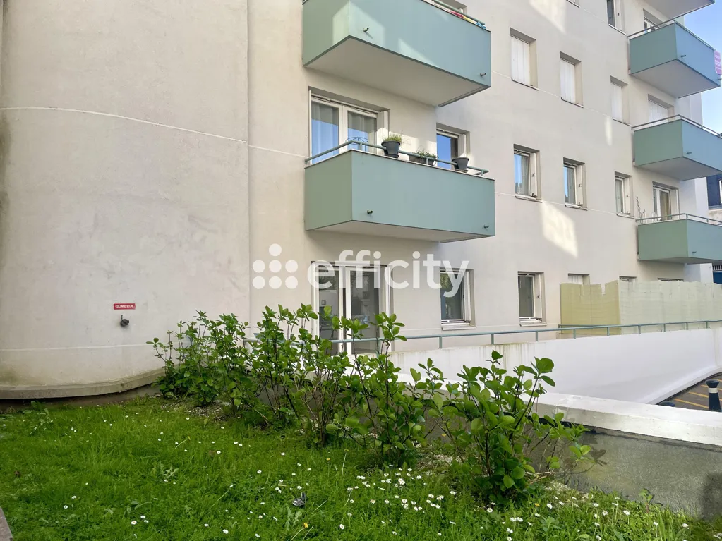 Aed - Ground Floor Flat with Terrace in Nantes Centre