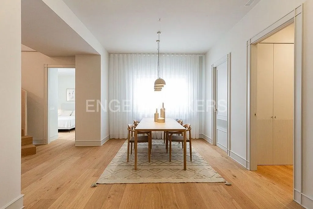 Söögituba - Renovated Penthouse with Terraza in La Seu