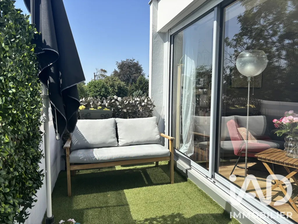 Terrasse - Appartement 3 Pièces avec Balcon à Garches