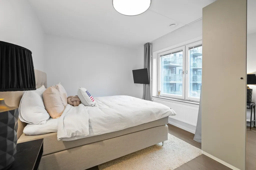 Bedrooms - Apartment with Balcony in Täby Park