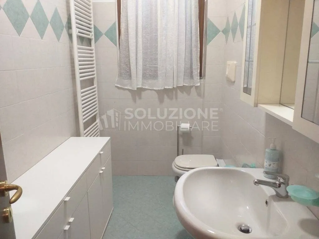 Salles de bain - Luxury Villa with Private Garden in Foresto Sparso
