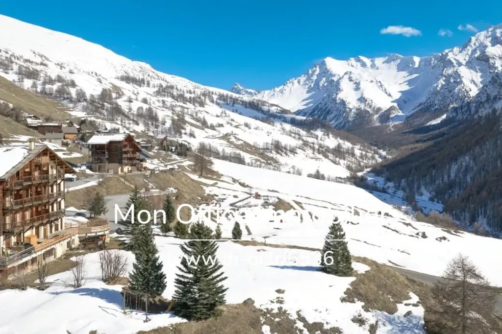 Vue aérienne - Appartement Rénové avec Jardin à Saint-Véran