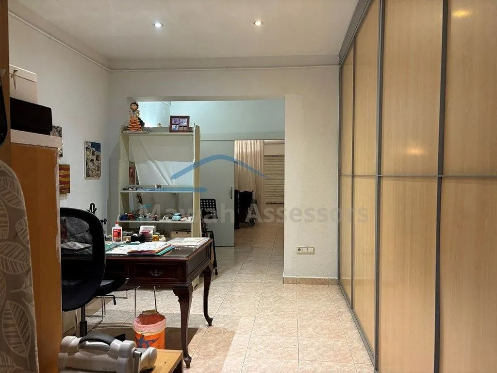 Bureau - Luxury House with Lift in Sabadell Centre