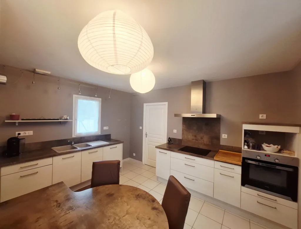 Kitchen - Contemporary House with Garden in Montamisé