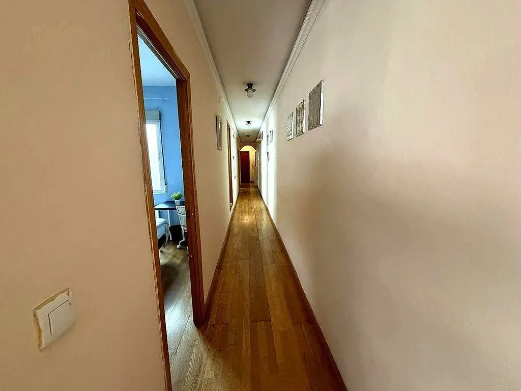 Modern Flat with Balcony in Argüelles, Madrid