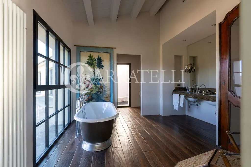 Salles de bain - Luxury Farmhouse with Infinity Pool in Manciano