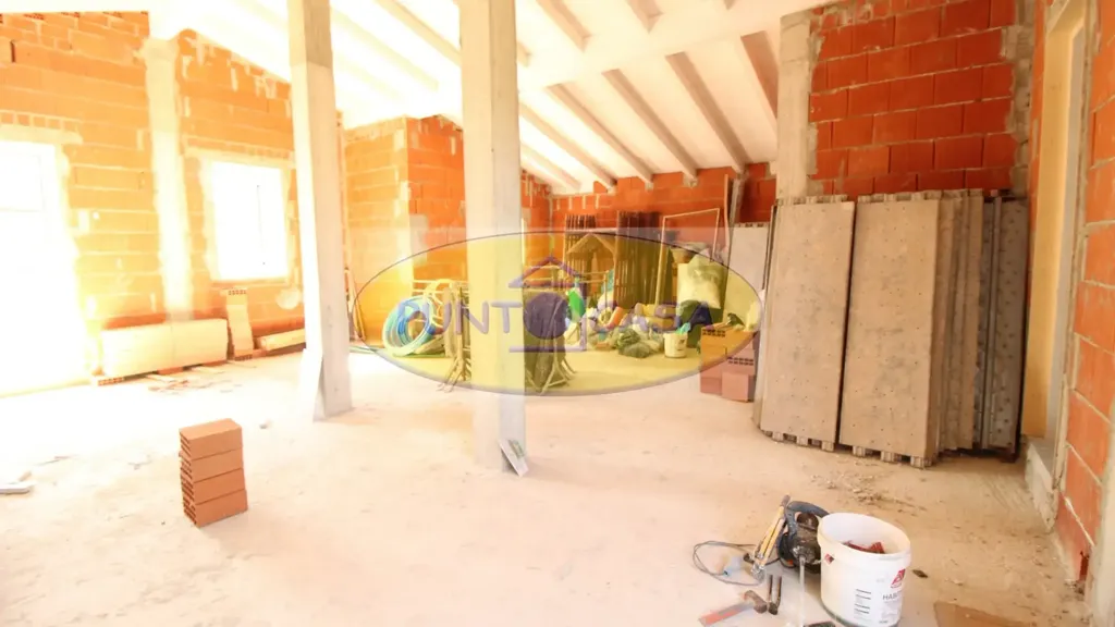 Toad - New Triplex Villa with Private Garden in Borghetto Lodigiano