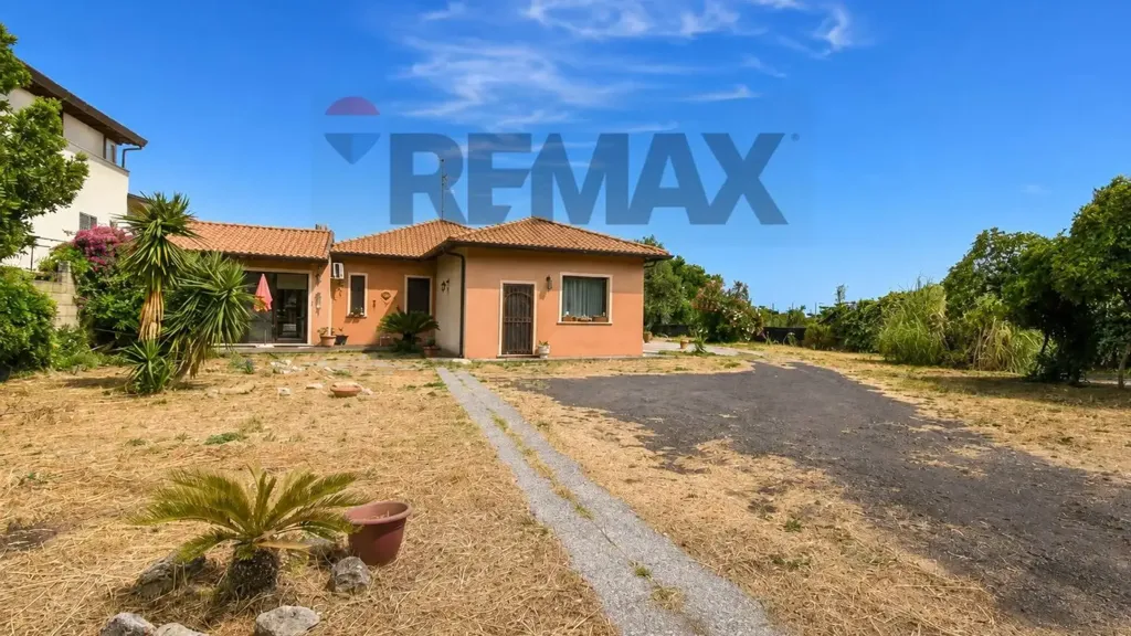 Giardino - Villa with Private Garden near Etna