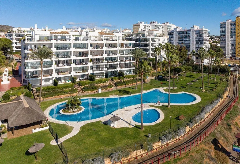 Õhuvaade - Furnished Flat with Pool in Calahonda, Mijas