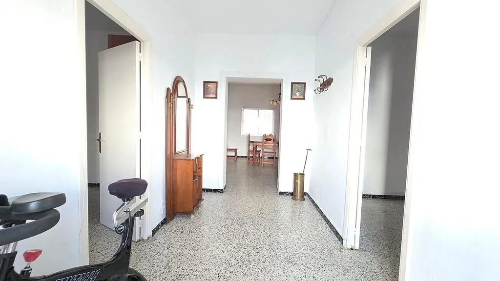 hallway_entrance