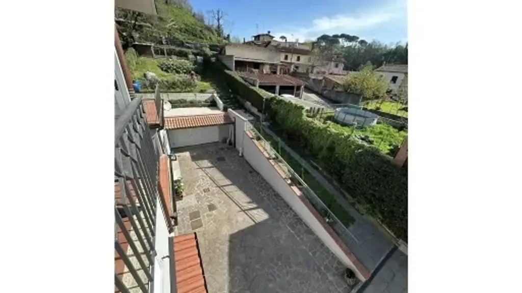 Balcone - Rustic Villa with Private Garden in Lastra a Signa