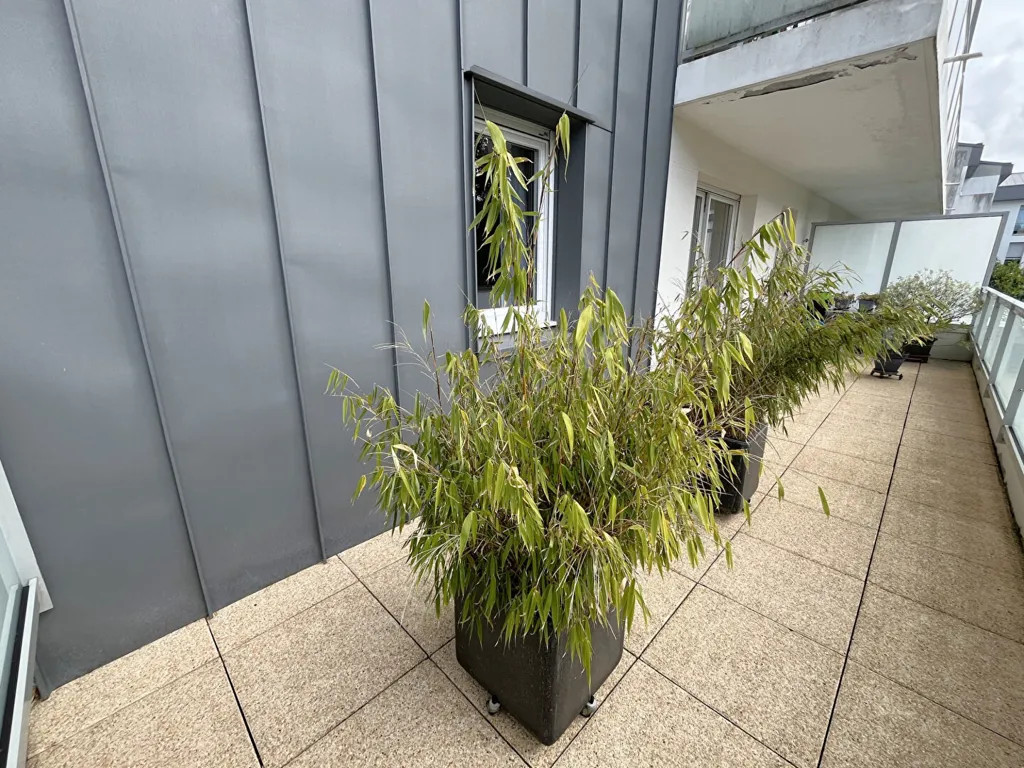 Garden - Flat with Terrace in Saint Herblain Bourg
