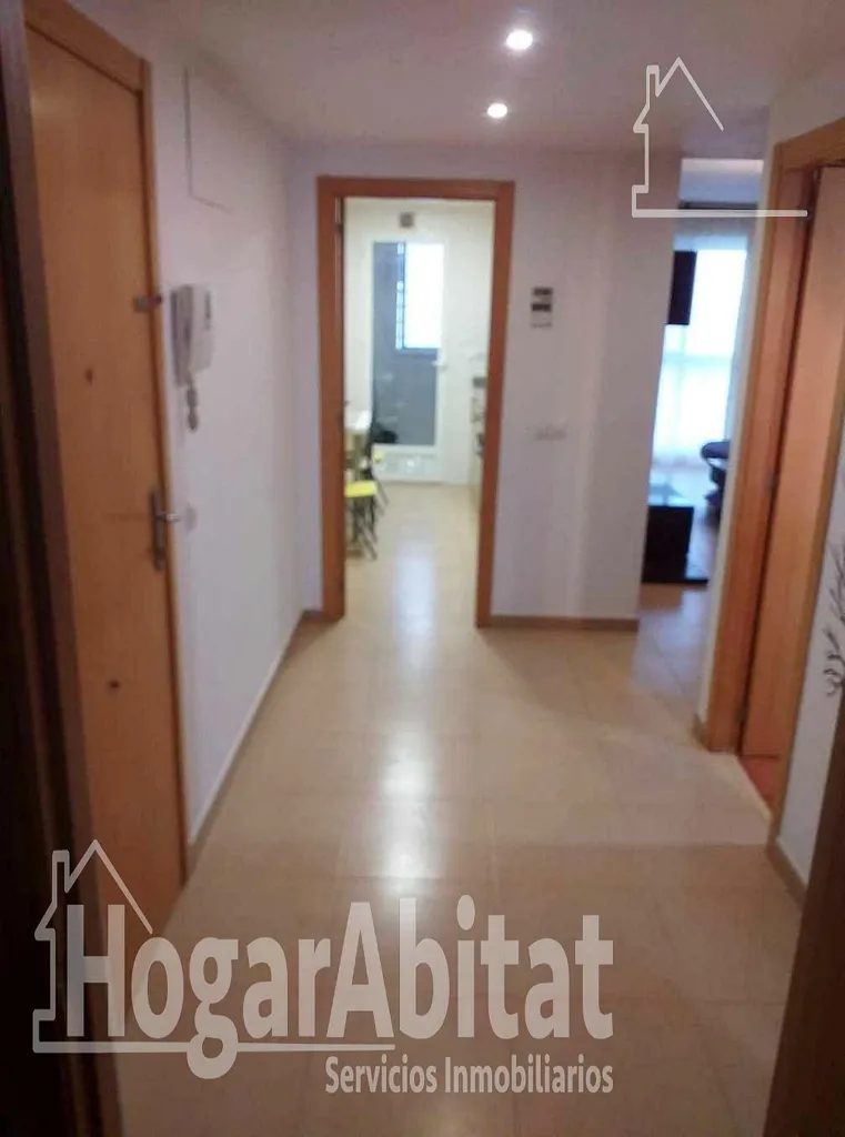 Esik - Semi-New Apartment with Patio in Almazora