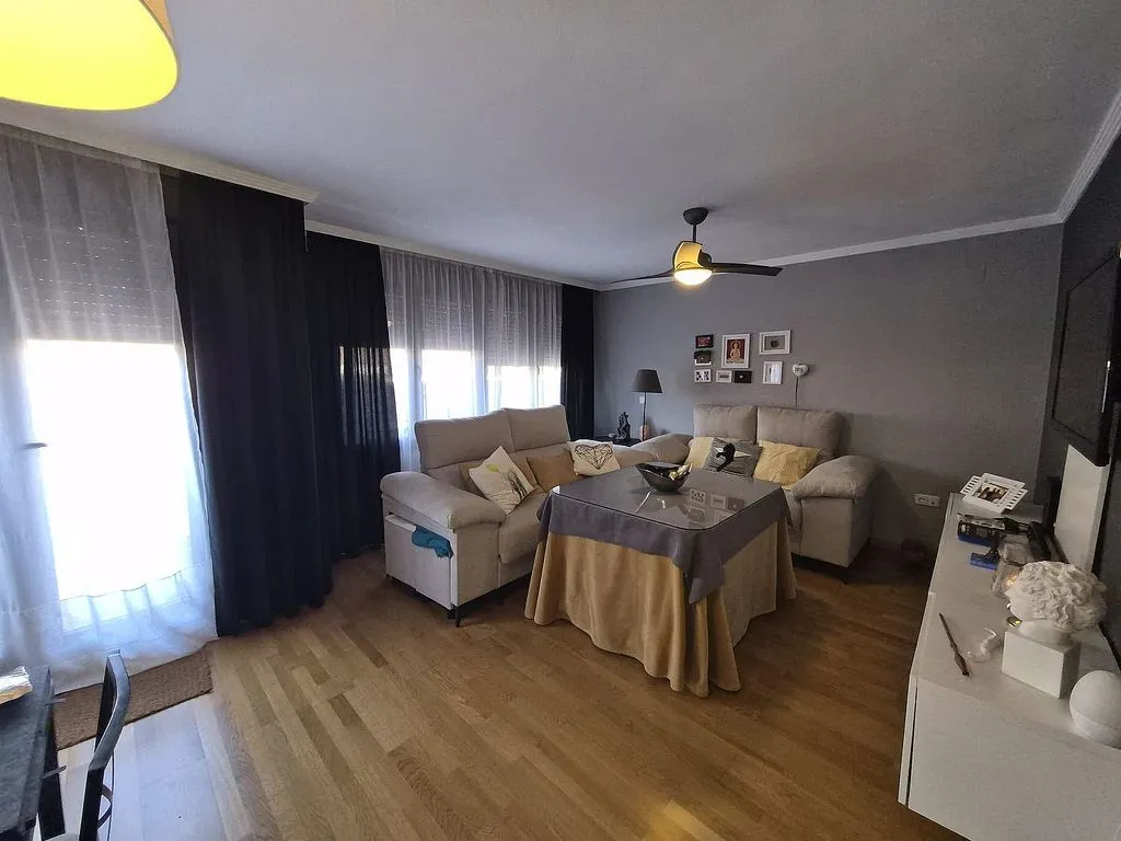 Elutuba - Terraced House with Pool in West District